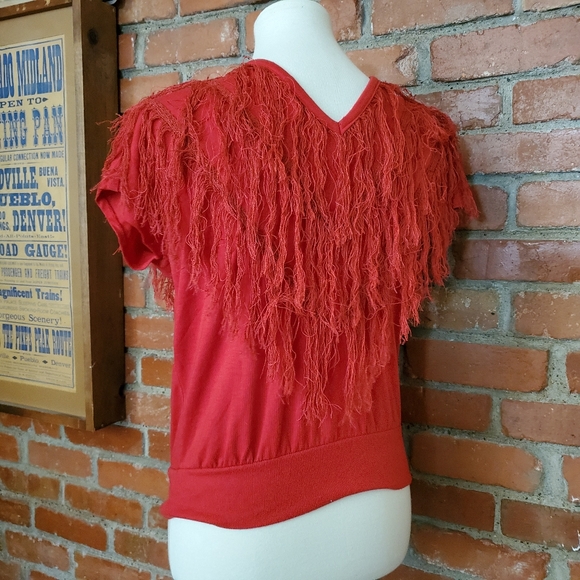 Vintage 80s Red Long Fringe Top V Neck T Shirts Me - Picture 4 of 7